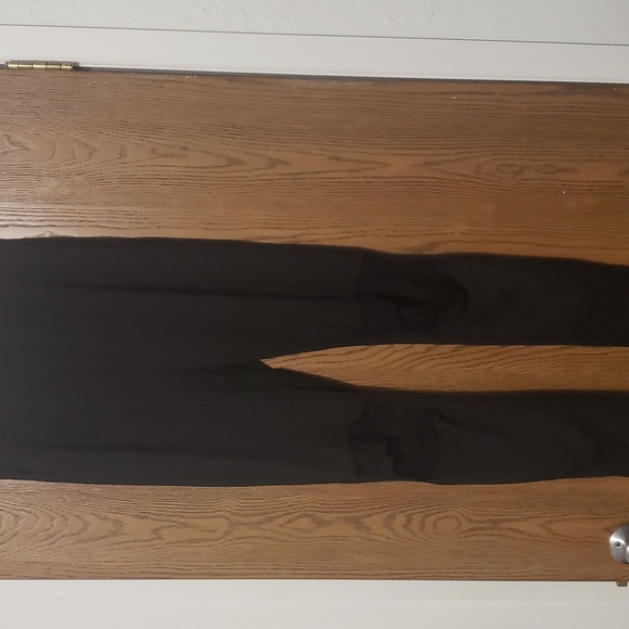 ♥️New boutique cut out lace leggings - Picture 6 of 12